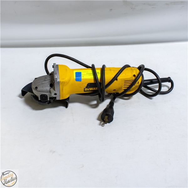 DEWALT 4-1/2" CORDED ANGLE GRINDER