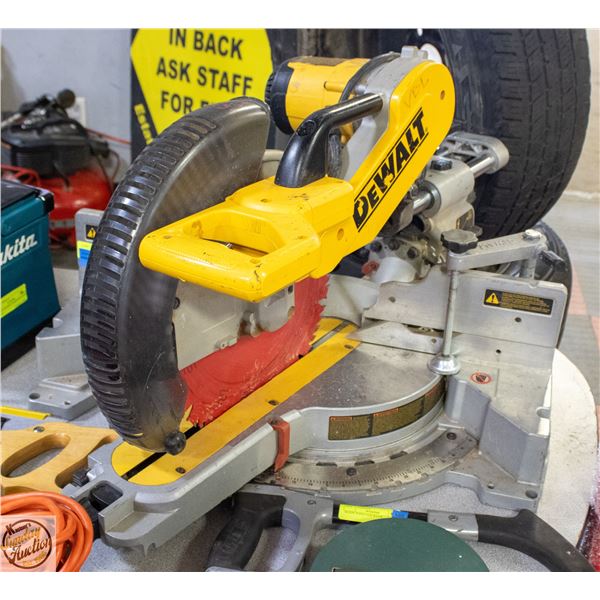 DEWALT 12" DOUBLE BEVEL SLIDING COMPOUND MITER SAW