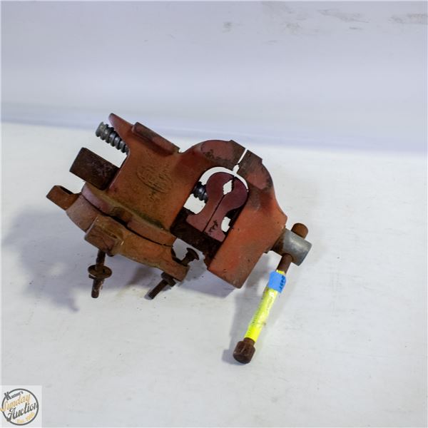 VINTAGE RED BENCH VISE