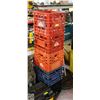 Image 1 : 5 PLASTIC STORAGE CRATES