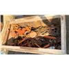 Image 1 : CRATE OF COME ALONGS