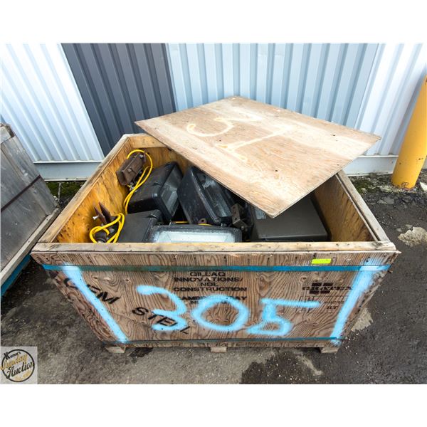 LARGE CRATE OF LIGHTS