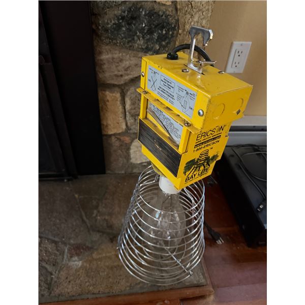 Light fixture