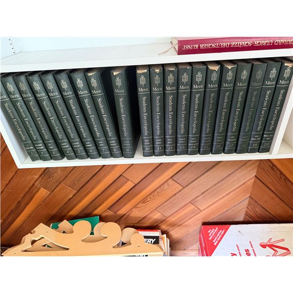 MERIT  STUDENTS encyclopedia assorted