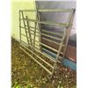Image 1 : Garden trellis