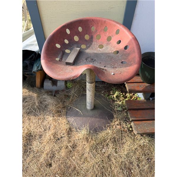 Tractor seat