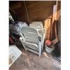 Image 1 : folding chairs