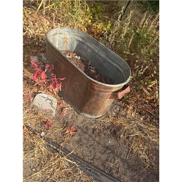 Copper planter