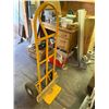 Image 1 : Tip Dolly