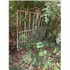 Image 1 : only one pictured 4 foot gates