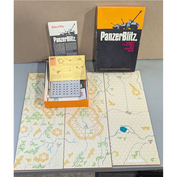 PanzerBlitz Armored Warface on The Eastern Front 1941-45 Board Game