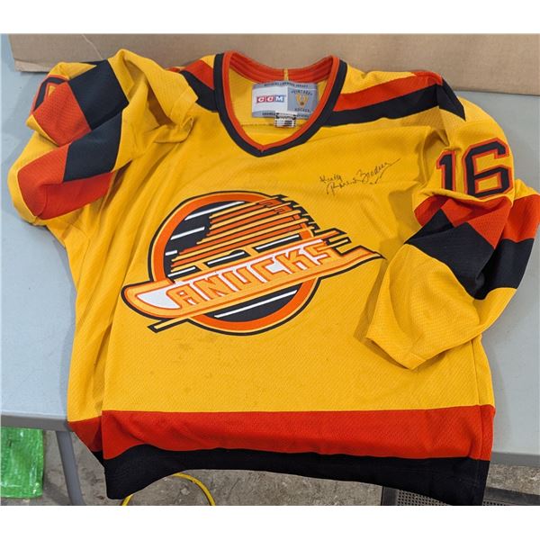 Autographed CCM Canucks #16 Jersey