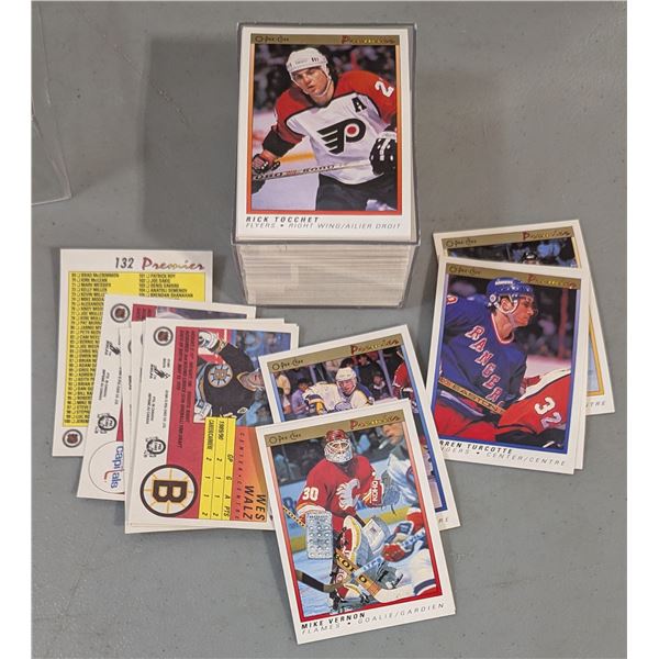 Lot of Assorted O-Pee-Chee Hockey Cards