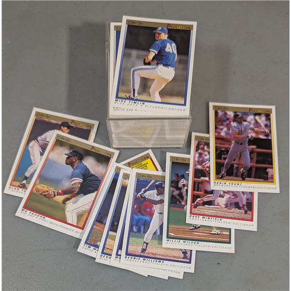 Lot of Assorted O-Pee-Chee Baseball Cards