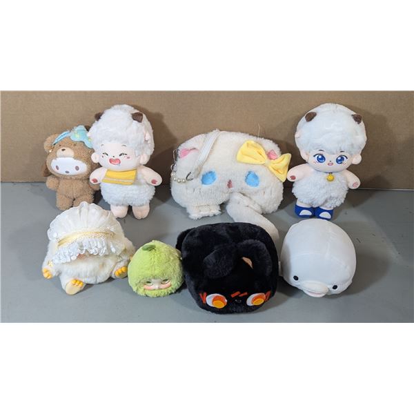 Lot of Assorted Stuffed Plush Toys