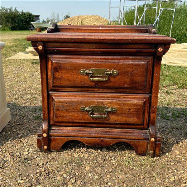 Dark Finish End Table / Night Stand