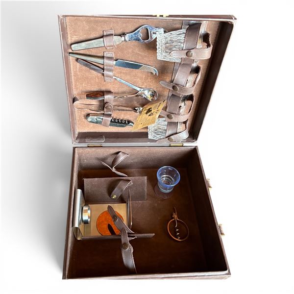 Wine Kit in Case