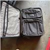Image 1 : ﻿2 Nesting Suitcases