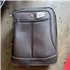 Image 2 : ﻿2 Nesting Suitcases