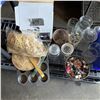 Image 1 : Miscellaneous Kitchen Items