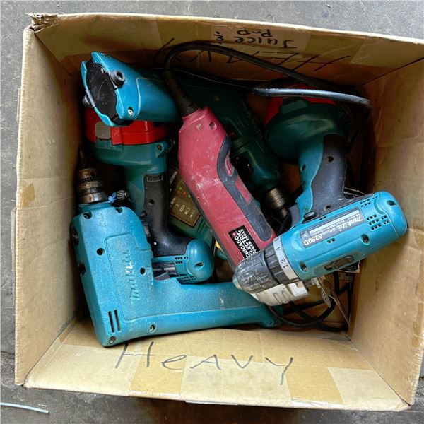 Makita Wireless Drills, Battery Chargers and Oscillating Cutter