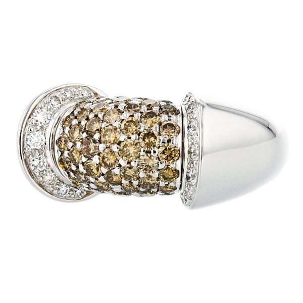 18K White Gold 1.75ctw Fancy Diamond Ring
