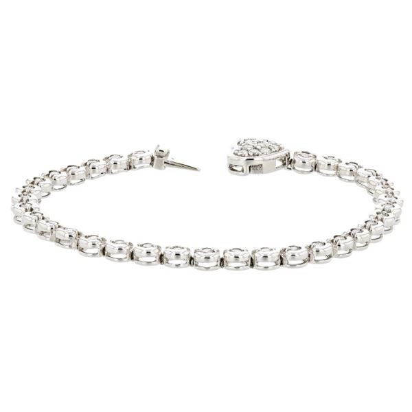 14K White Gold 1.15ctw Diamond Heart Bracelet