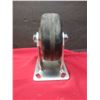 Image 4 : Pair Of Fixed Castor Wheels 22