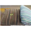 Image 1 : BOX C/W 3 CUSHIONS