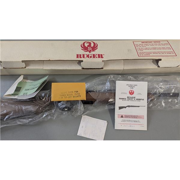 Ruger Model 10/22 Carbine Rifle w/ Remington 22 Rimfire Cartridges (Rifle Is Locked, No Key)