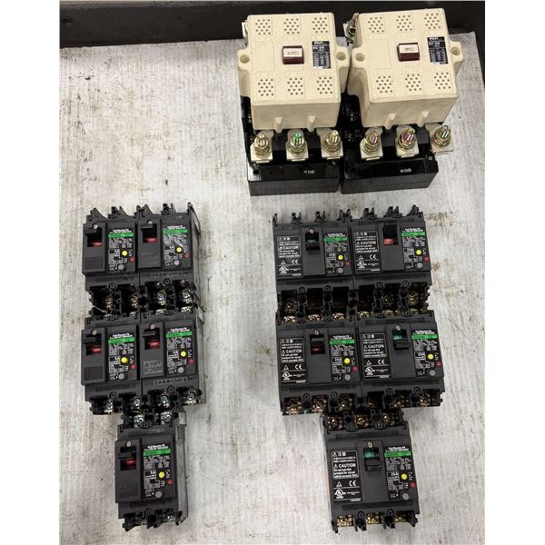Lot of (12) Assorted Fuji Contactors & Circuit Breakers