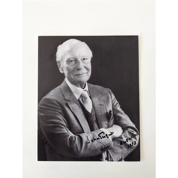 Broadway Theatre Actor Sir Arthur John Gielgud signed photo