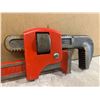 Image 2 : Heavy Duty 24" Red Pipe Wrench