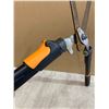 Image 6 : Fiskars Power Lever Extendable Hedge Trimming Shears