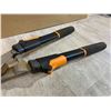 Image 7 : Fiskars Power Lever Extendable Hedge Trimming Shears