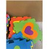 Image 4 : 56 Foam Tiles - 1ft x 1ft