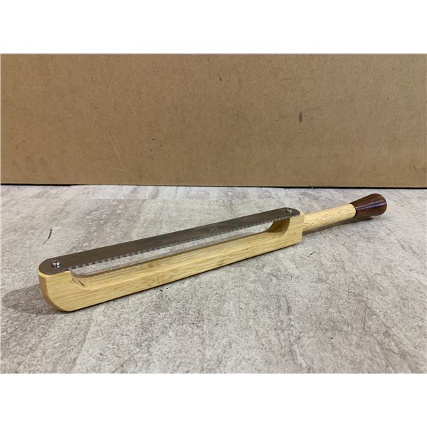 Fiddle Bow Bread Knife