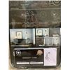 Image 9 : Lot Of 2 On Time Wall Clocks