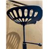 Image 4 : Industrial Tractor Seat Bar Stool