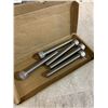 Image 5 : Assortment Of Different Screws & Bolts