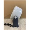 Image 2 : Seabreeze Portable Air Fan - 12in