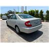 Image 4 : TOYT CAMRY 2002 SALV T/DONATION