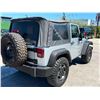 Image 3 : JEEP  WRANGLER 2011 O/S-T SMOG-2 DAYS