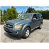 Image 1 : FORD  ESCAPE 2011 O/S TITLE 2 DAYS