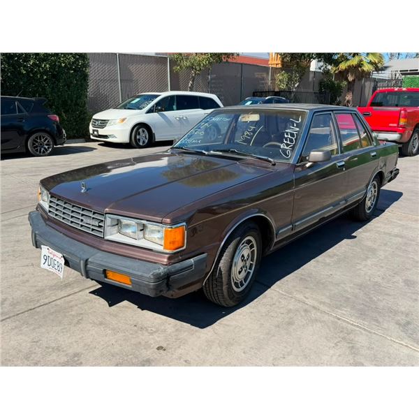 NISS MAXIMA 1984 T-DONATION