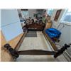 Image 6 : Oak Queen Size 4 Post Bed Frame with Wheat Motif
