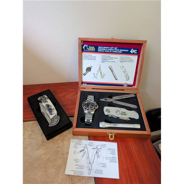 Tool Worx 4-Piece Gentleman's Gift Set and Deluxe Lock Knife