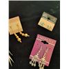 Image 3 : Costume Jewellery Lot: Earrings, Rings and Necklaces
