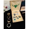 Image 4 : Men's Jewelry Lot: Rings, Cufflinks, Tie Bar, Pendants