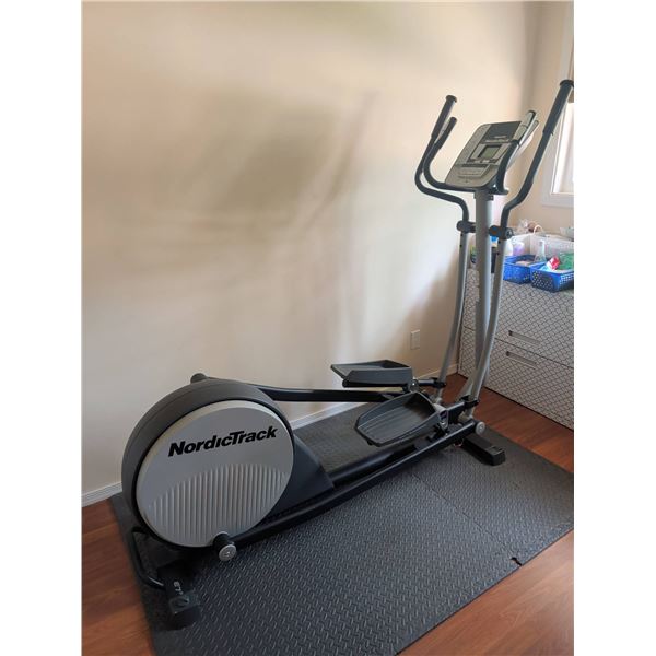 NordicTrack E7.3 Elliptical Trainer with MP3 Input